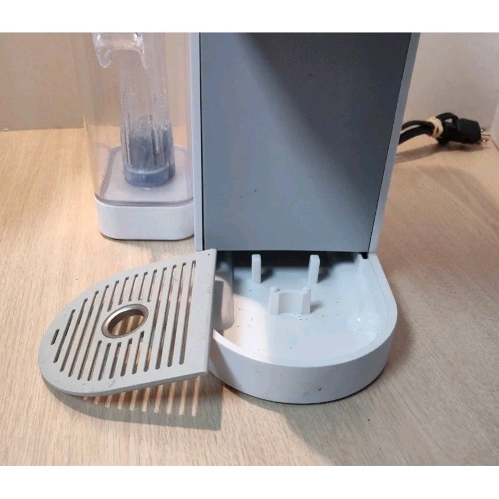 Keurig K-Supreme Single Serve K-Cup Pod Coffee Machine Ivory K910